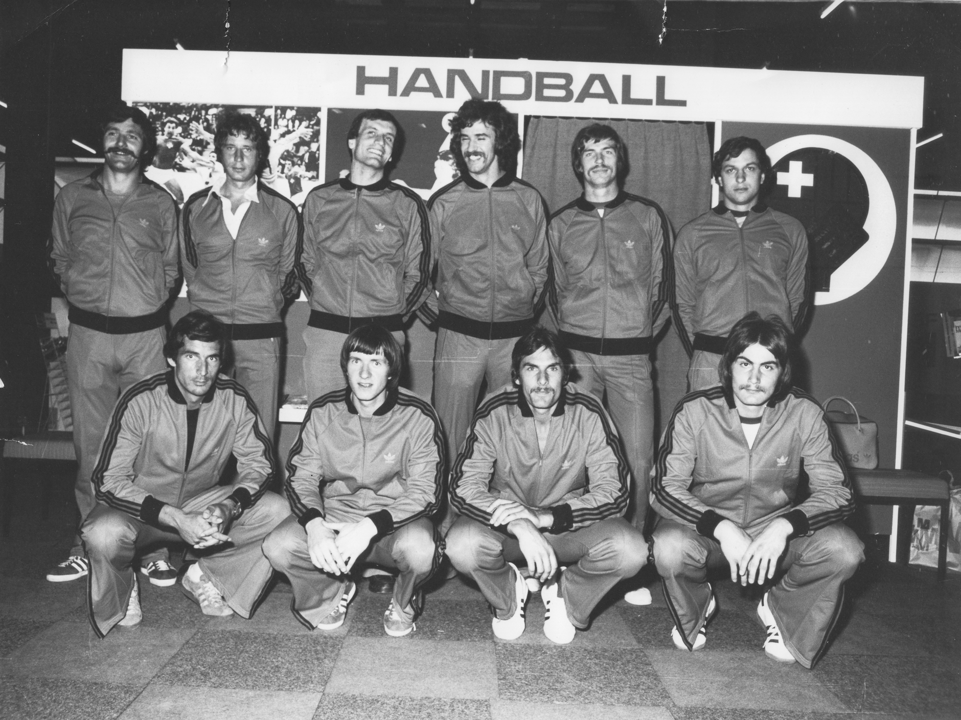 1976 Teamfoto Männer Nati.jpg