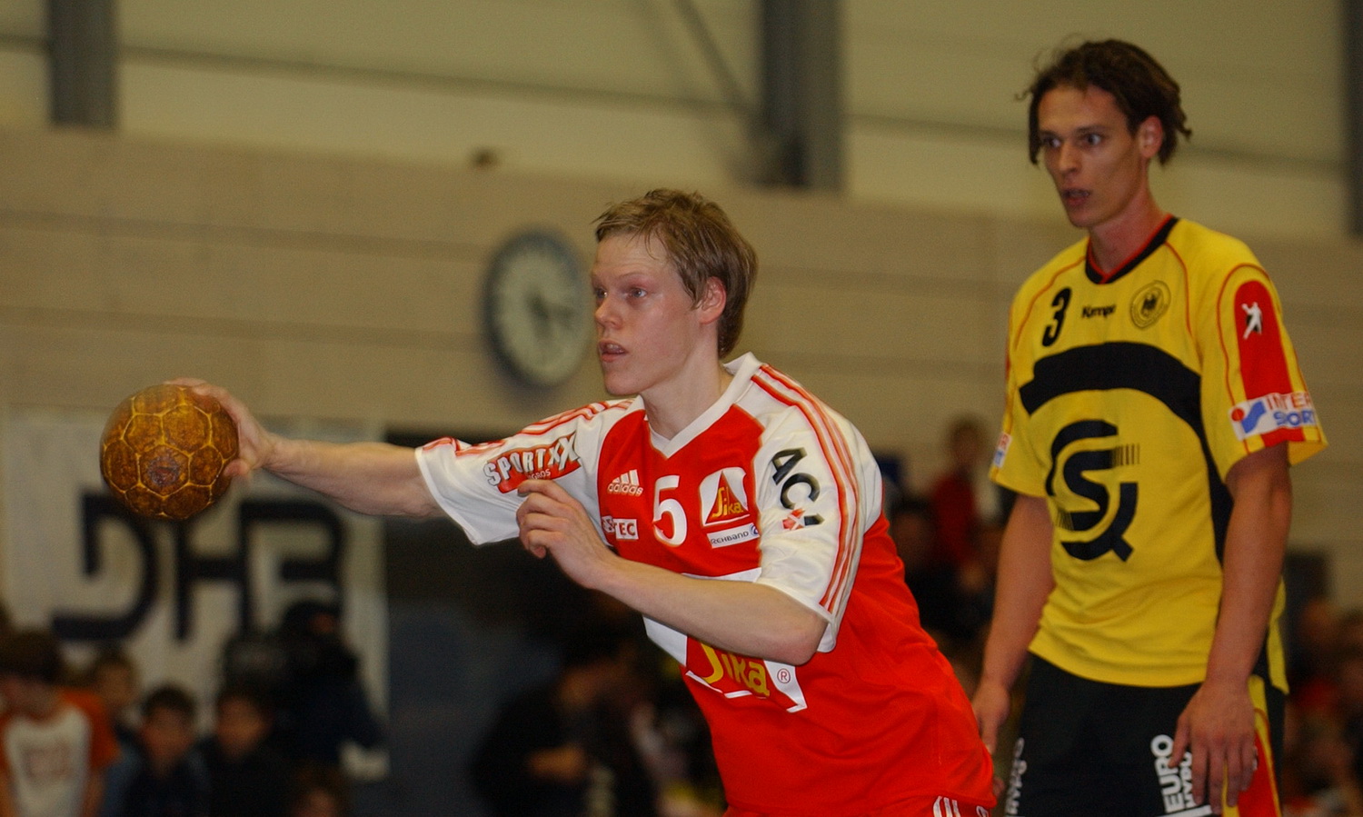 2005-01-07 GER-SUI 28-20 Testspiel Konstanz Liniger 10.jpg