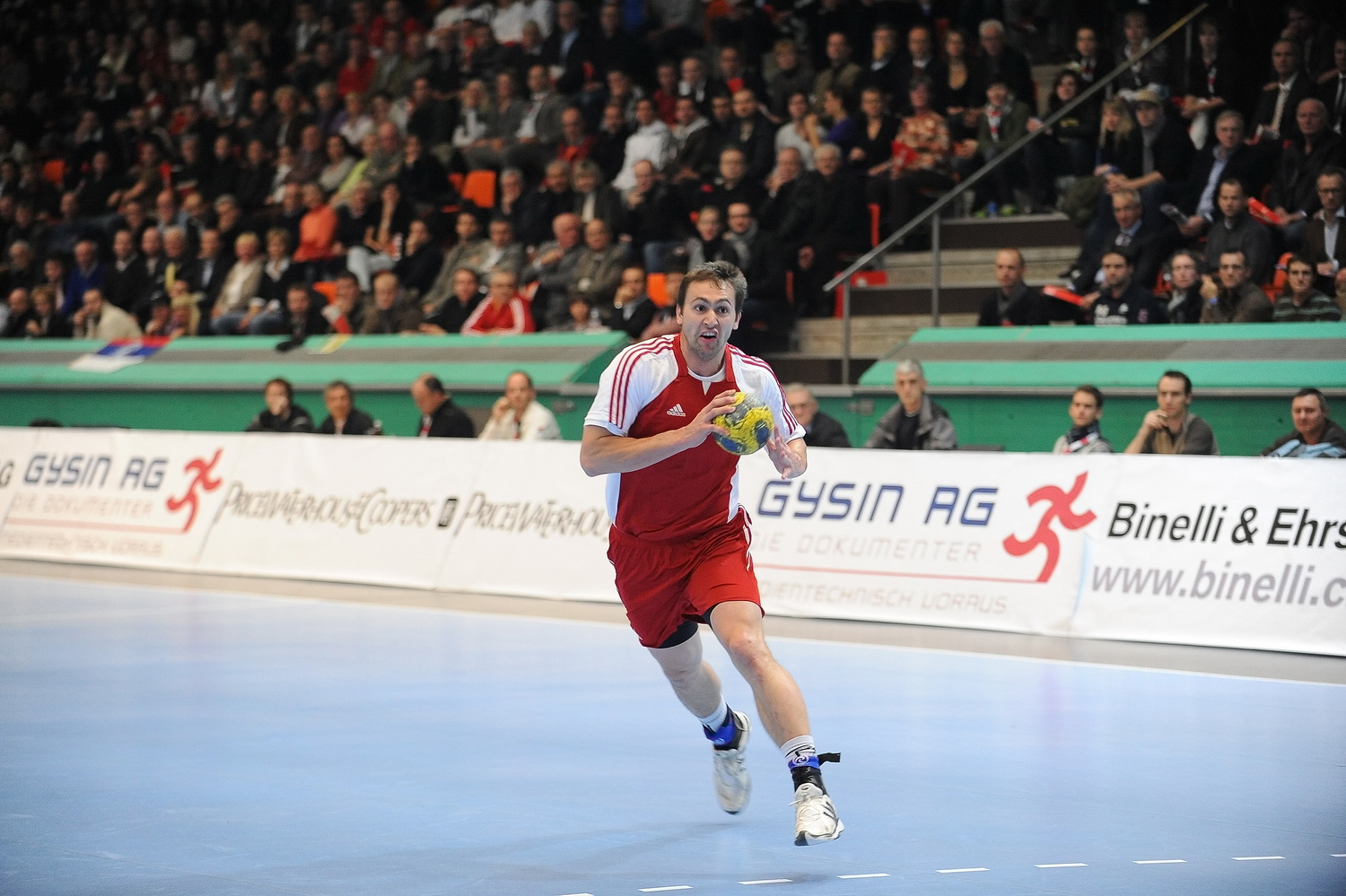 2008-11-26 SUI-SRB EM-Quali 32-32 088 Hess.JPG