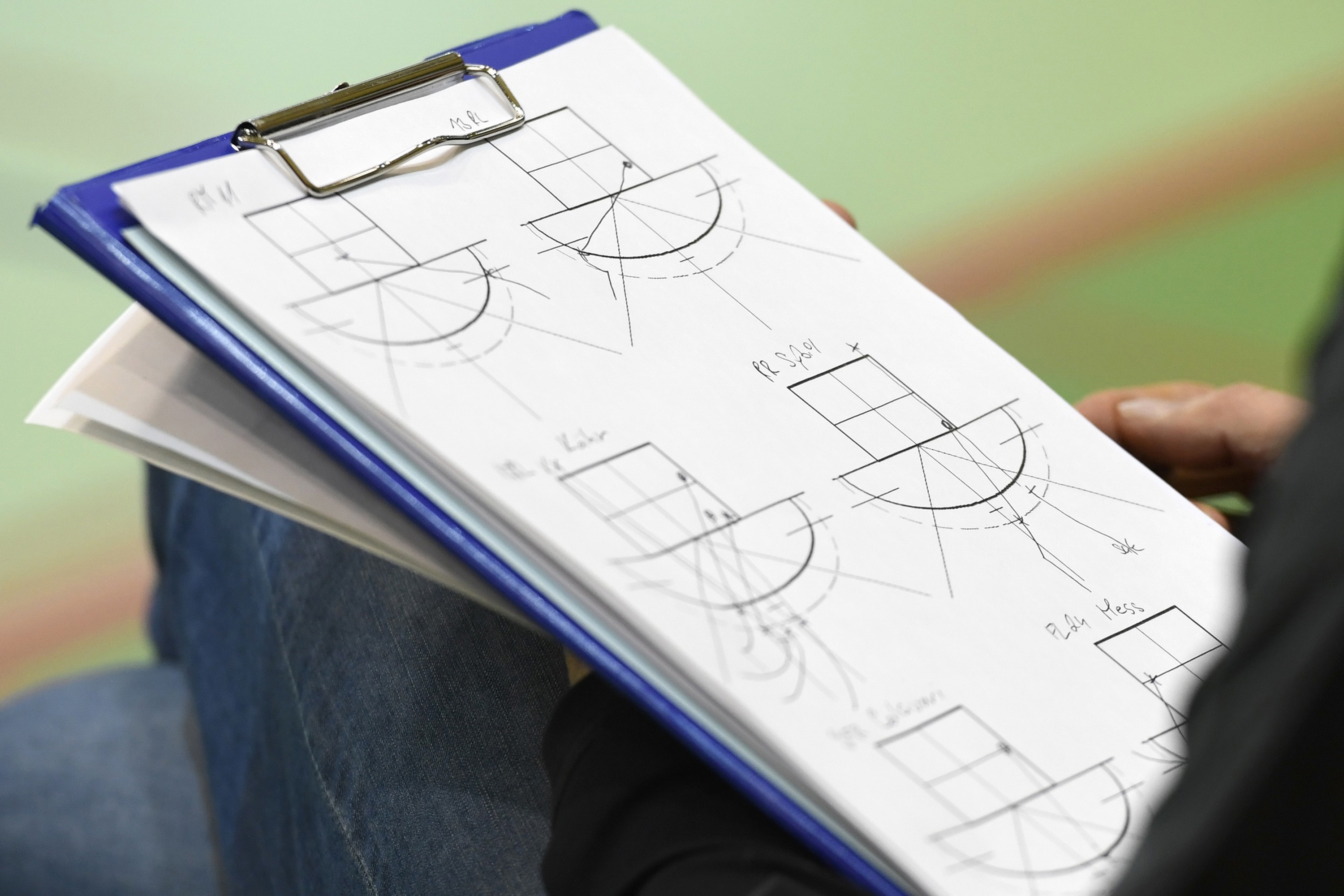 Awa Handfrauenbruhlsgzug (46)