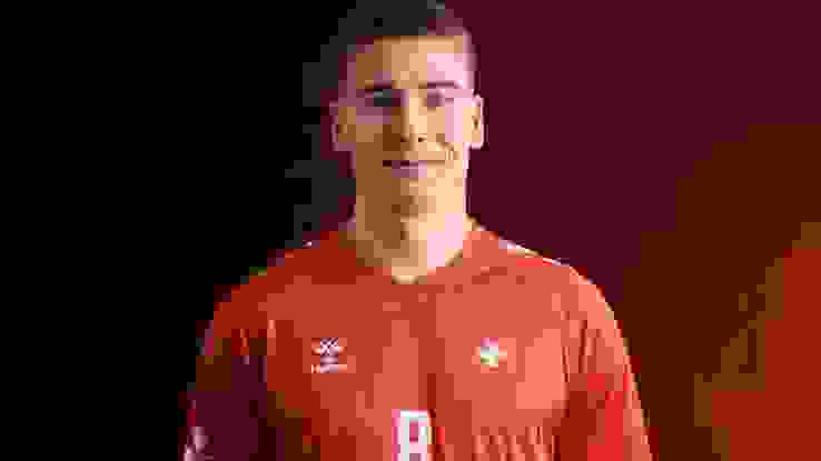 Manuel Zehnder Knie-Verletzung Manuel Zehnder Knie-Verletzung