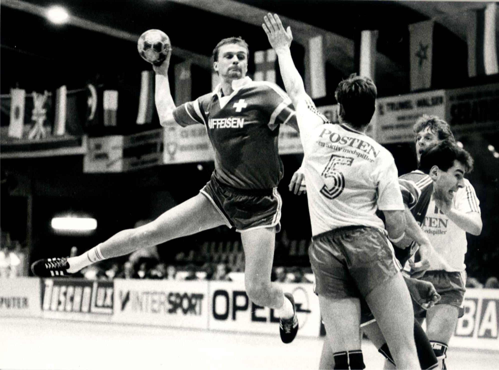 1989-02-16 B-WM Frankreich NOR-SUI 18-22 Roger Keller.jpg