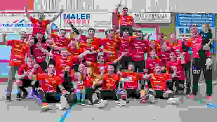 Kreuzlingen posiert in den Aufsteiger-Shirts Kreuzlingen posiert in den Aufsteiger-Shirts