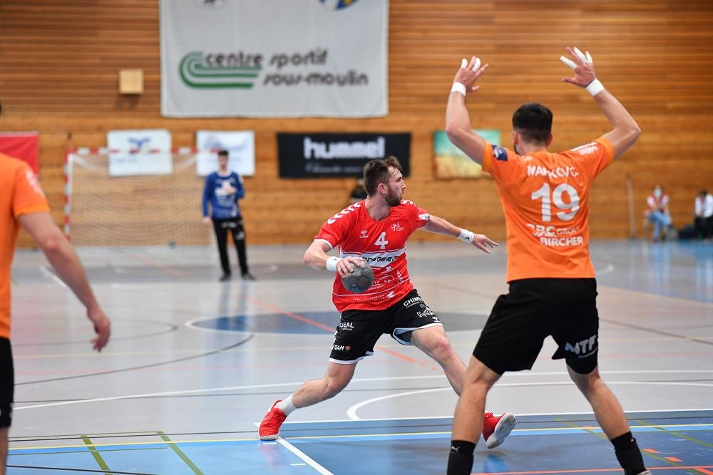 Maxym Strelnikov Blessé Aux Ligaments