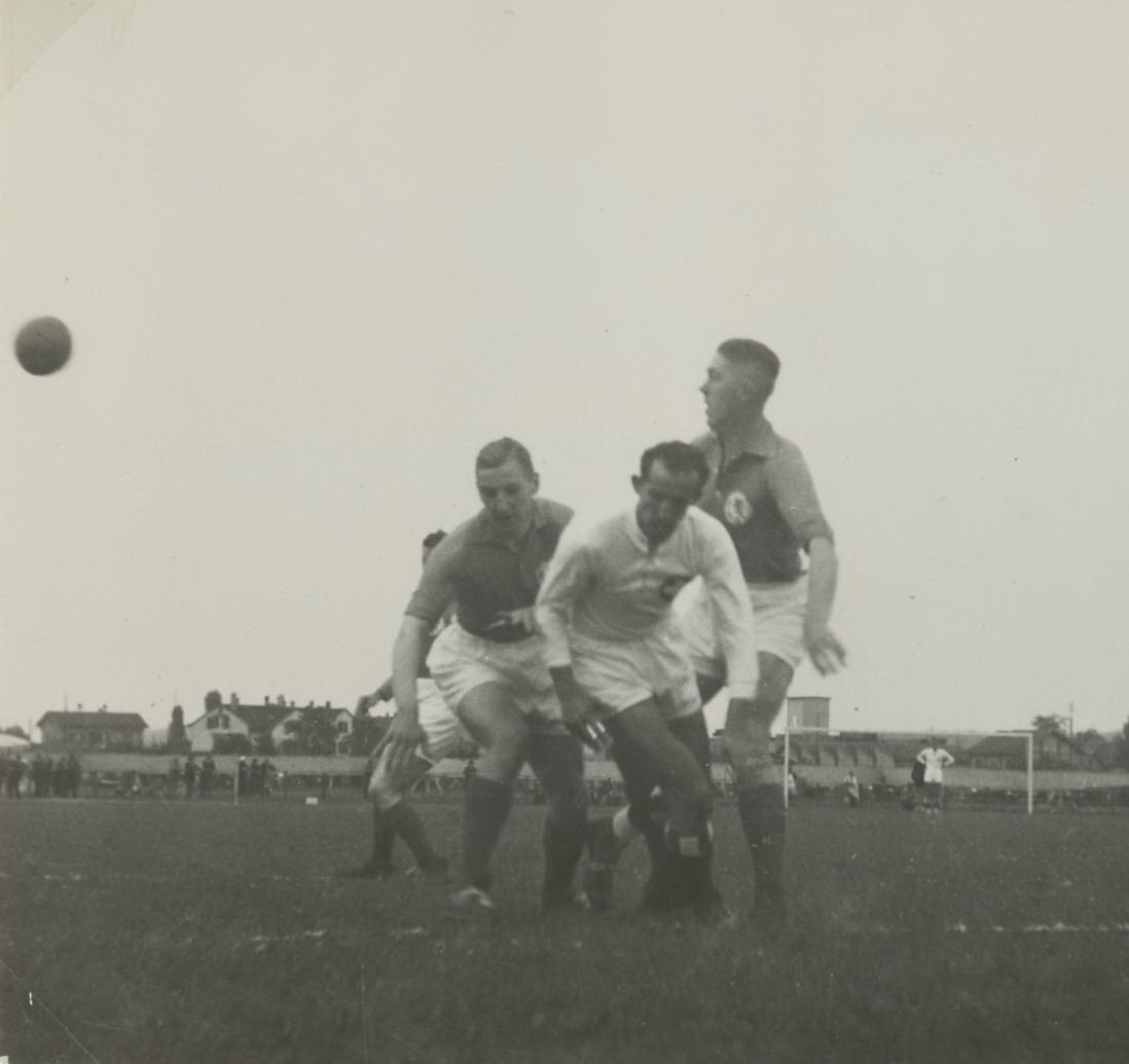 1937 08 22 SUI NED Fhb Winterthur 3 Ernst Hufschmida
