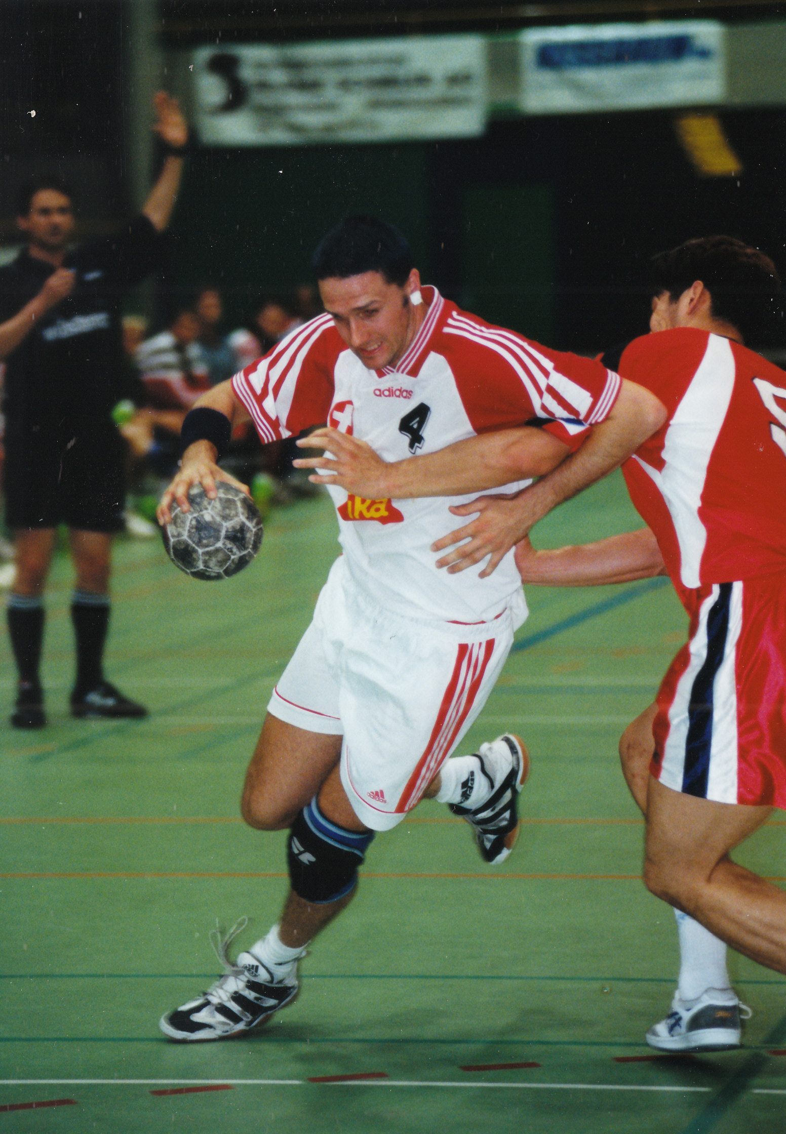 1998-05-15 SUI-JPN 25-21 - Iwan Ursic.jpg