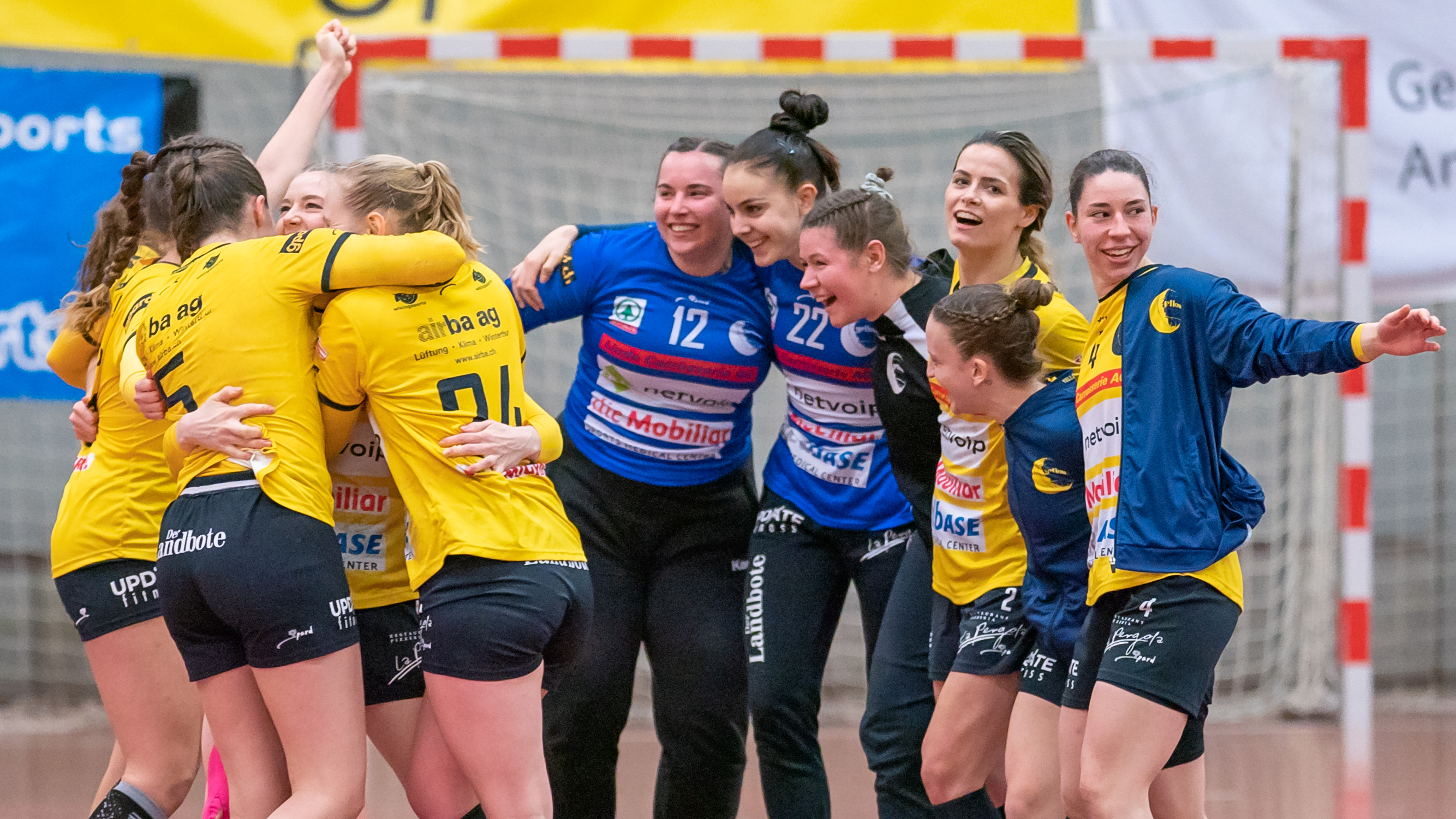 Yellow Winterthur Team Walker (3)