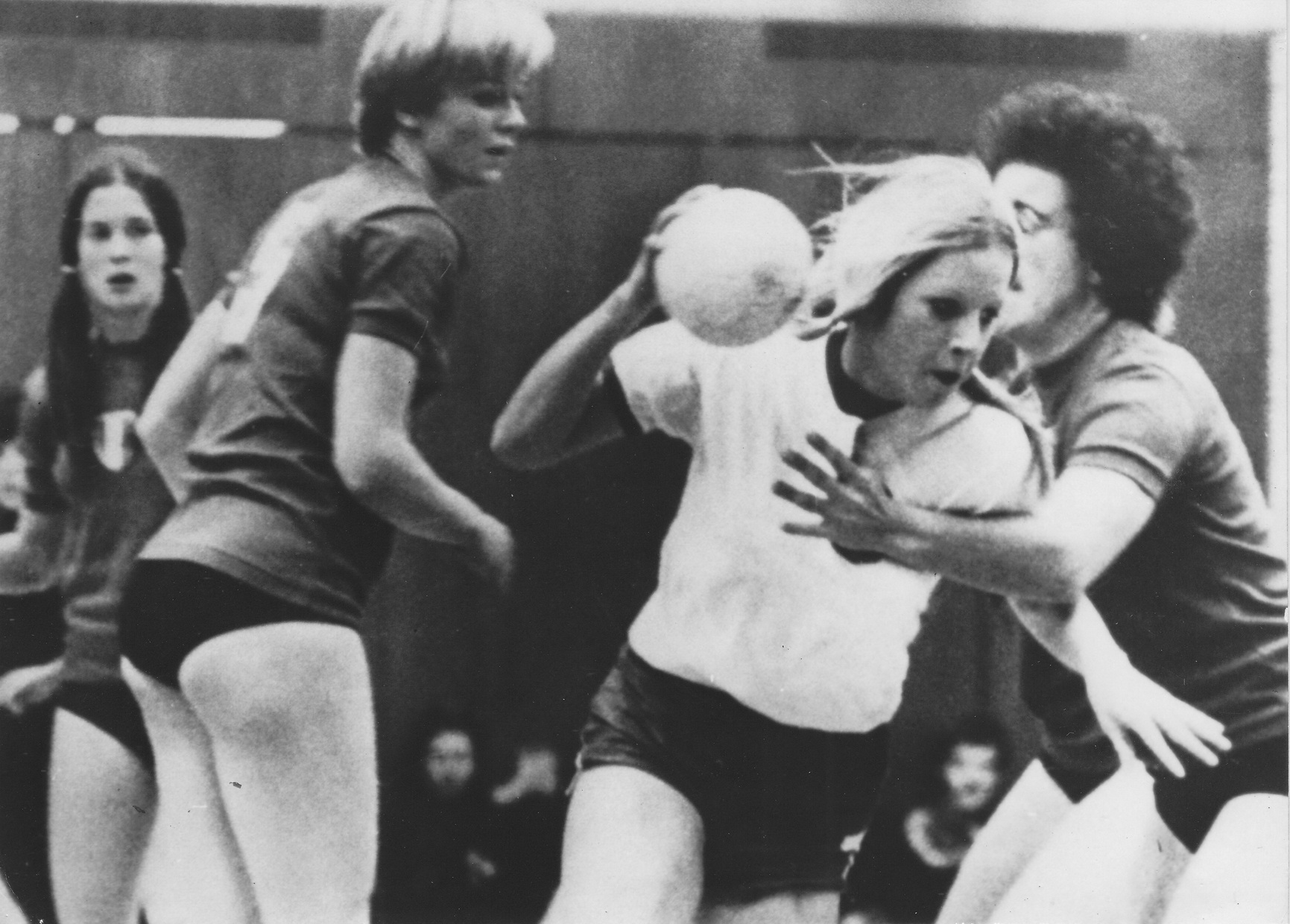 1974-11-23 FNM SUI-ITA 15-15 - Graenacher Brigitte.jpg