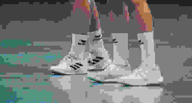 Symbolbild Schuhe auf dem Handballfeld. (Marco Ellenberger) Symbolbild Schuhe auf dem Handballfeld. (Marco Ellenberger)