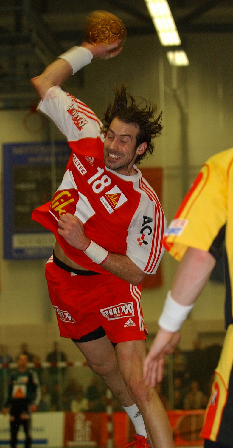 2005-01-07 GER-SUI 28-20 Testspiel Konstanz Gautschi 14.jpg