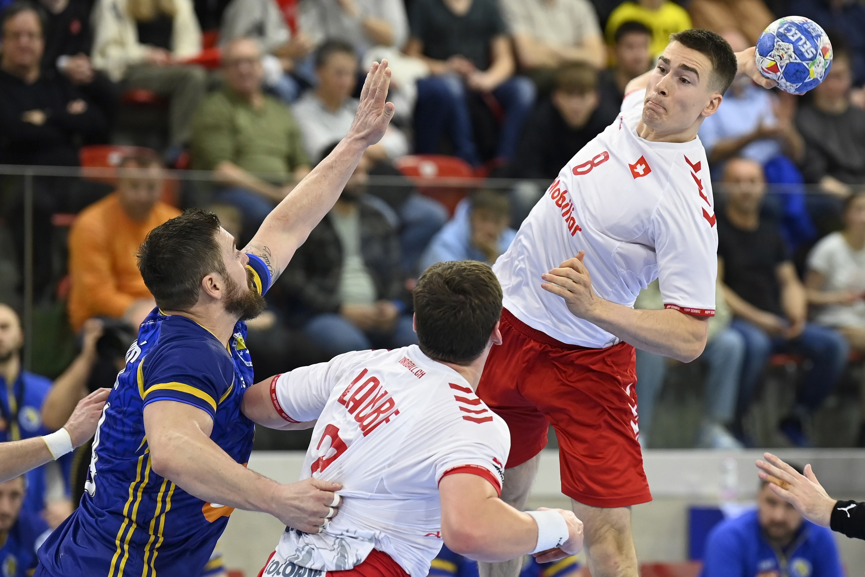 Bild Bosnien Schweiz Yellow Cup