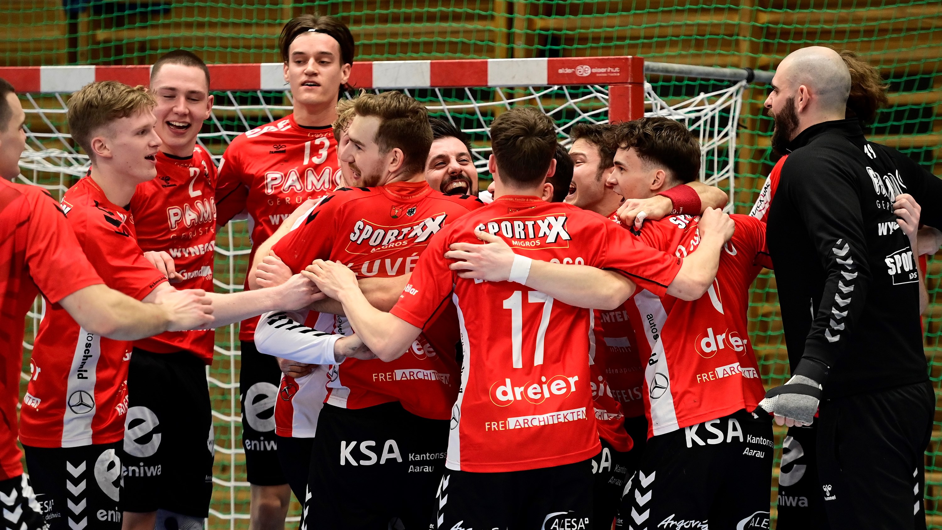 HSC Suhr Aarau jubelt nach Verlängerung