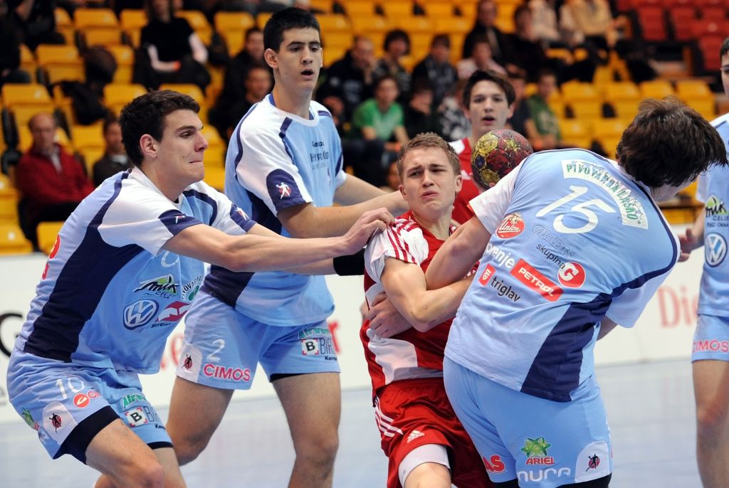 2010-01-03_awa_U19CHslo1_U19_getzmann simon.JPG