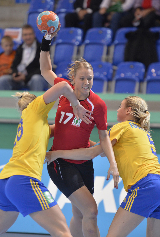 2013-10-27 SUI-SWE - Dinkel Nicole2.jpg