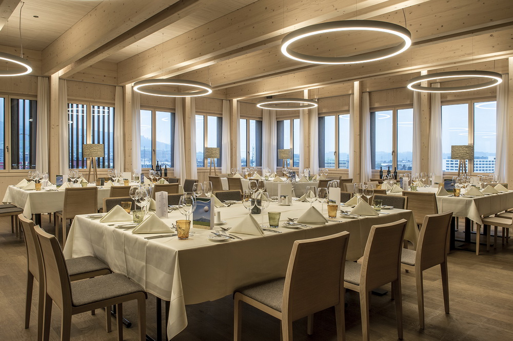 Abendprogramm: Preisverteilung und Verlosung und Apéro riche