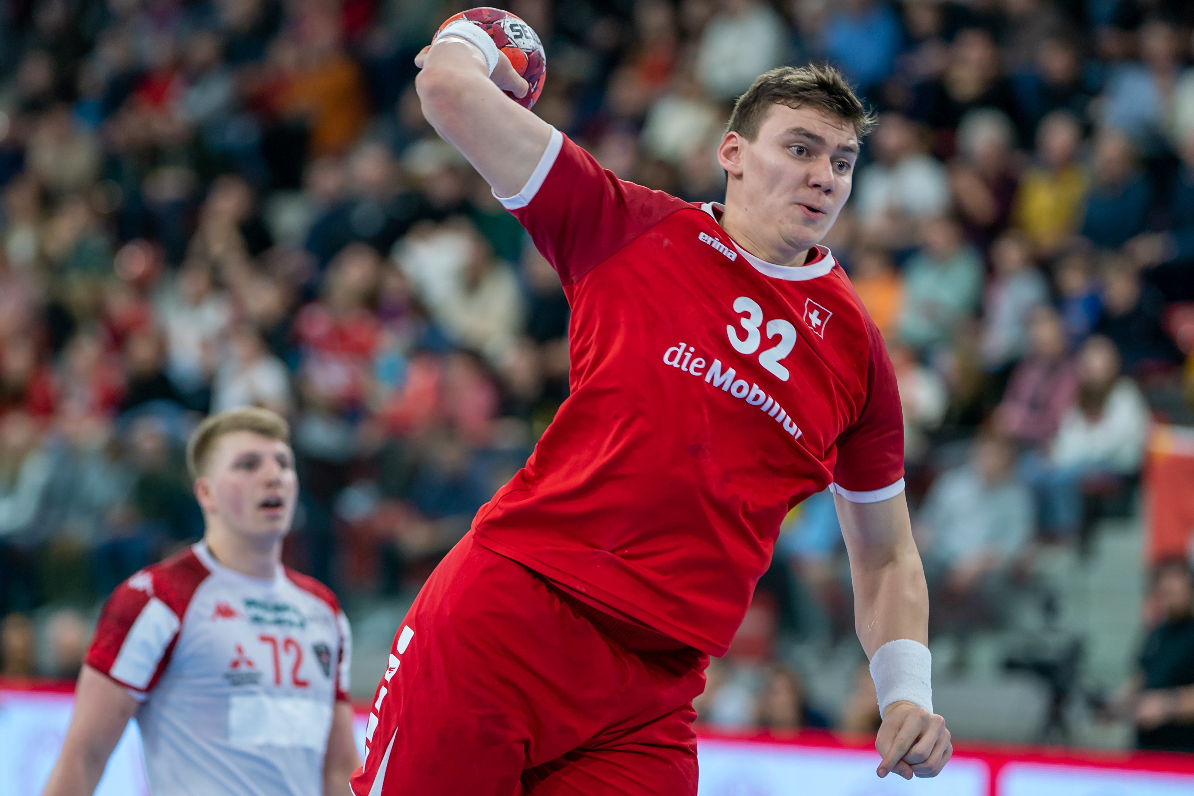 Lukas Laube im Dress der Schweizer Nationalmannschaft