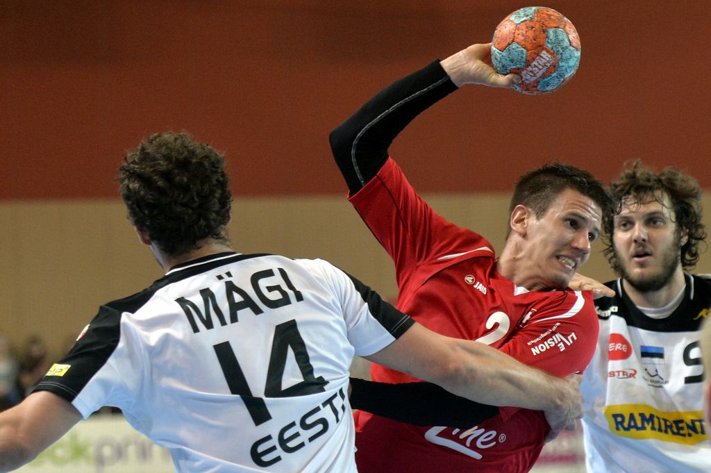 2014-04-04 EM-Quali SUI-EST 2 Schmid Andy.JPG