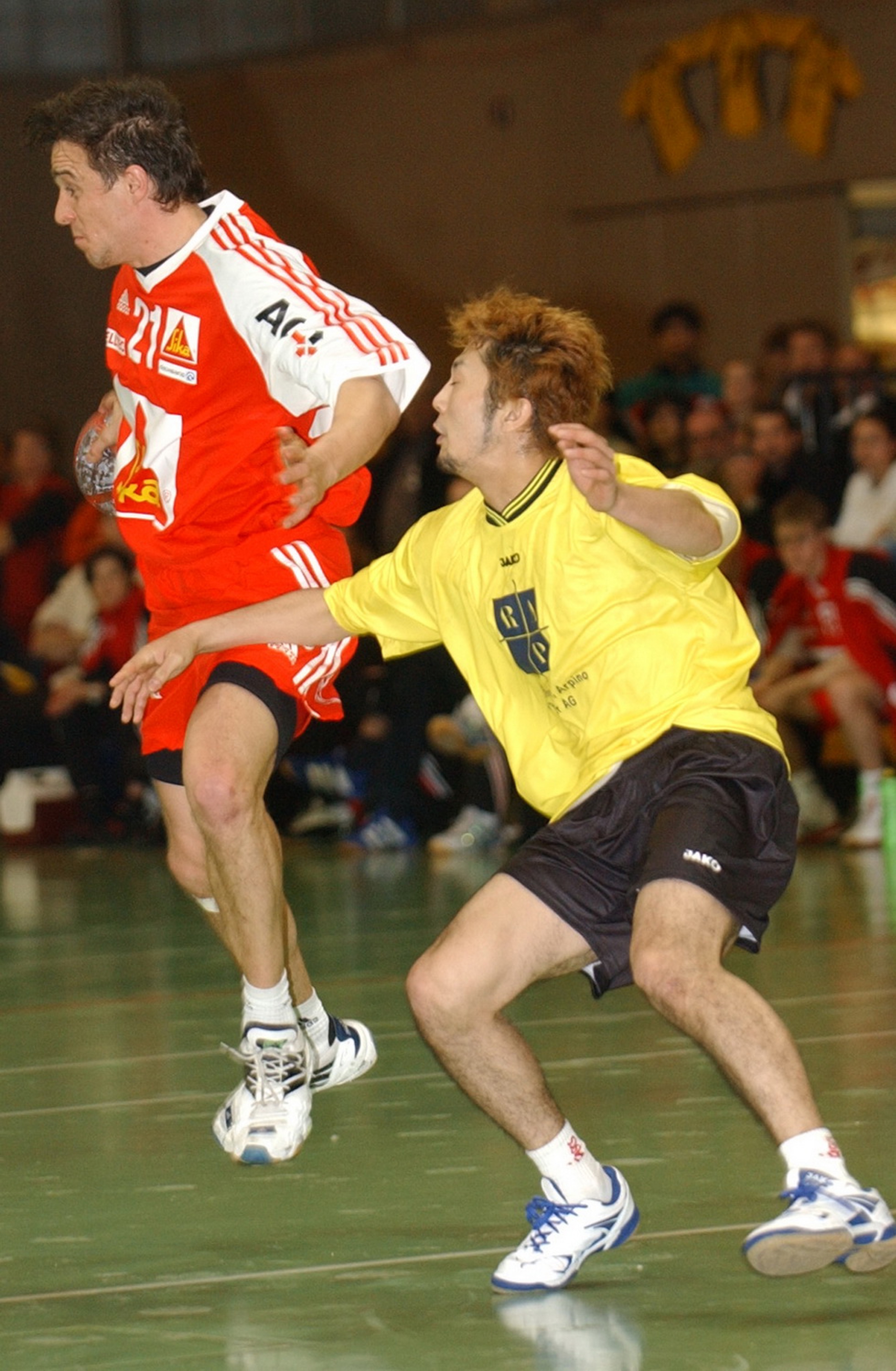 2005-01-01 SUI K-Sport Team Korea 27-18 YC Eulachhalle Jenny 02.jpg