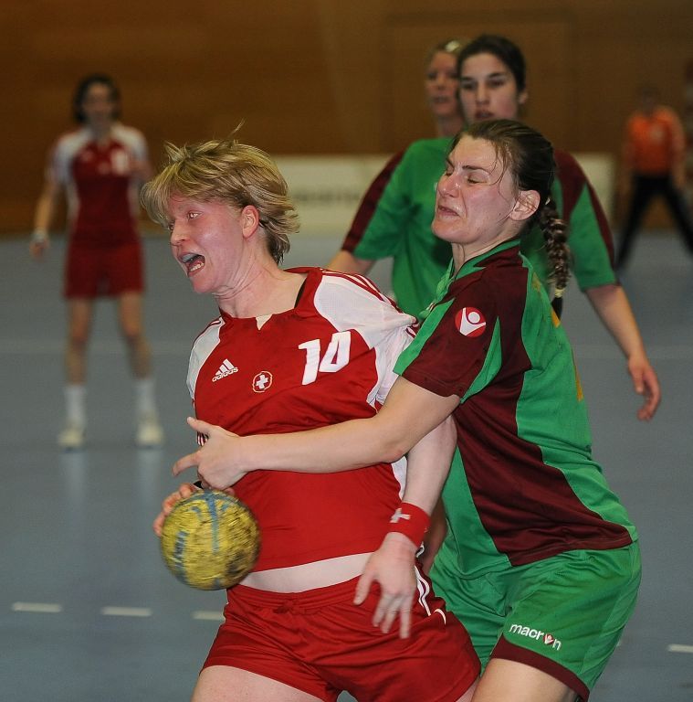 2010-03-31_awa_handFrCHpor_willimann 2.jpg