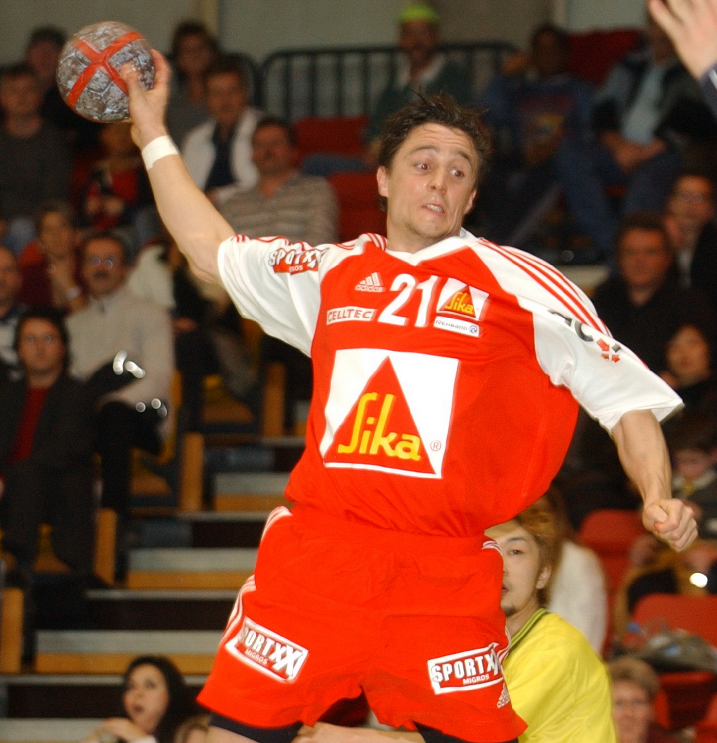 2005-01-01 SUI K-Sport Team Korea 27-18 YC Eulachhalle Jenny 05.jpg