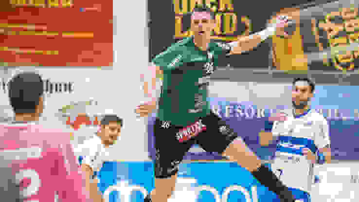 Ron Delhees Mit Kreuzbandriss Out Ron Delhees Mit Kreuzbandriss Out