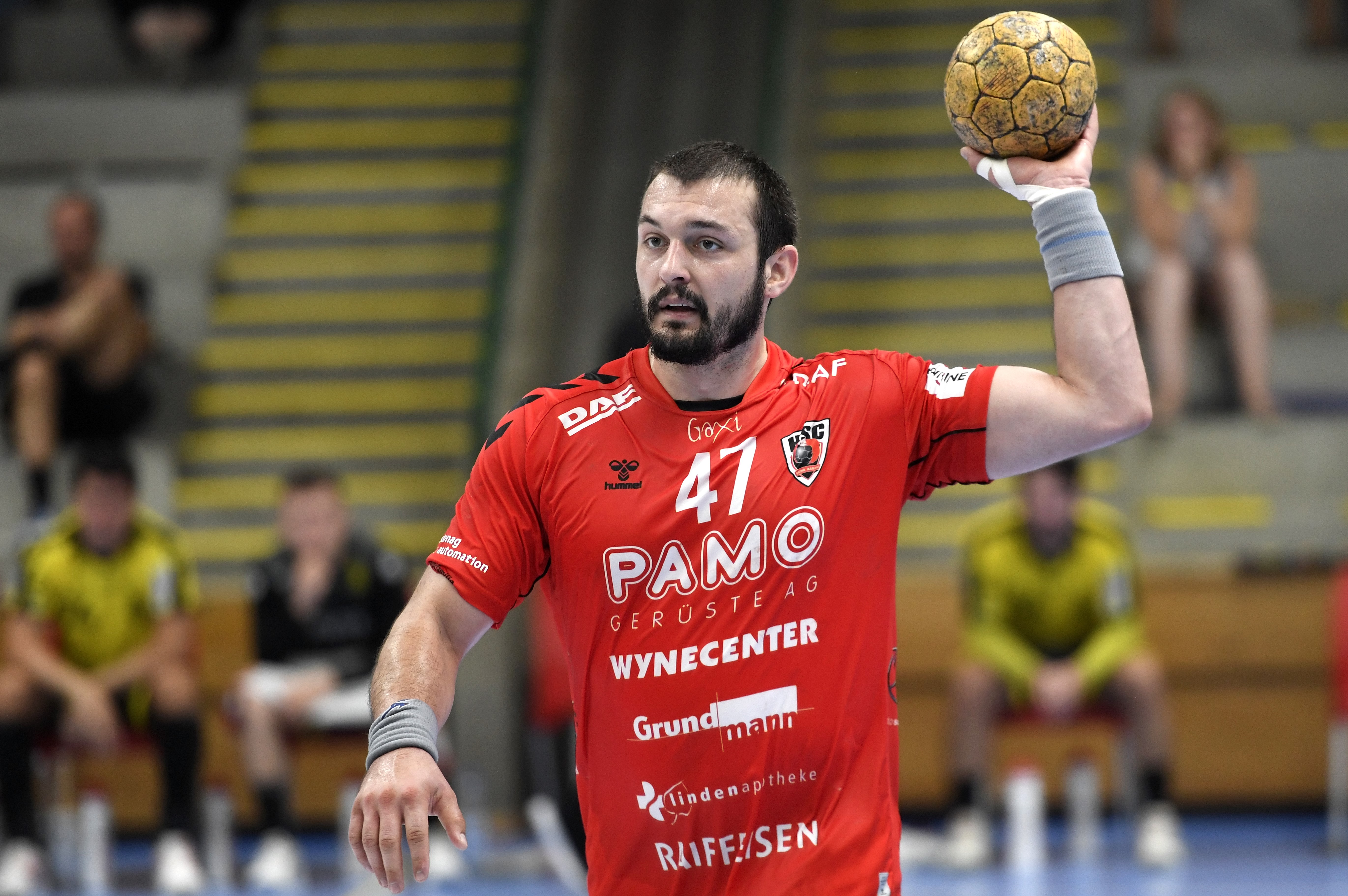 Awa Hand2021suhrotmar (34)