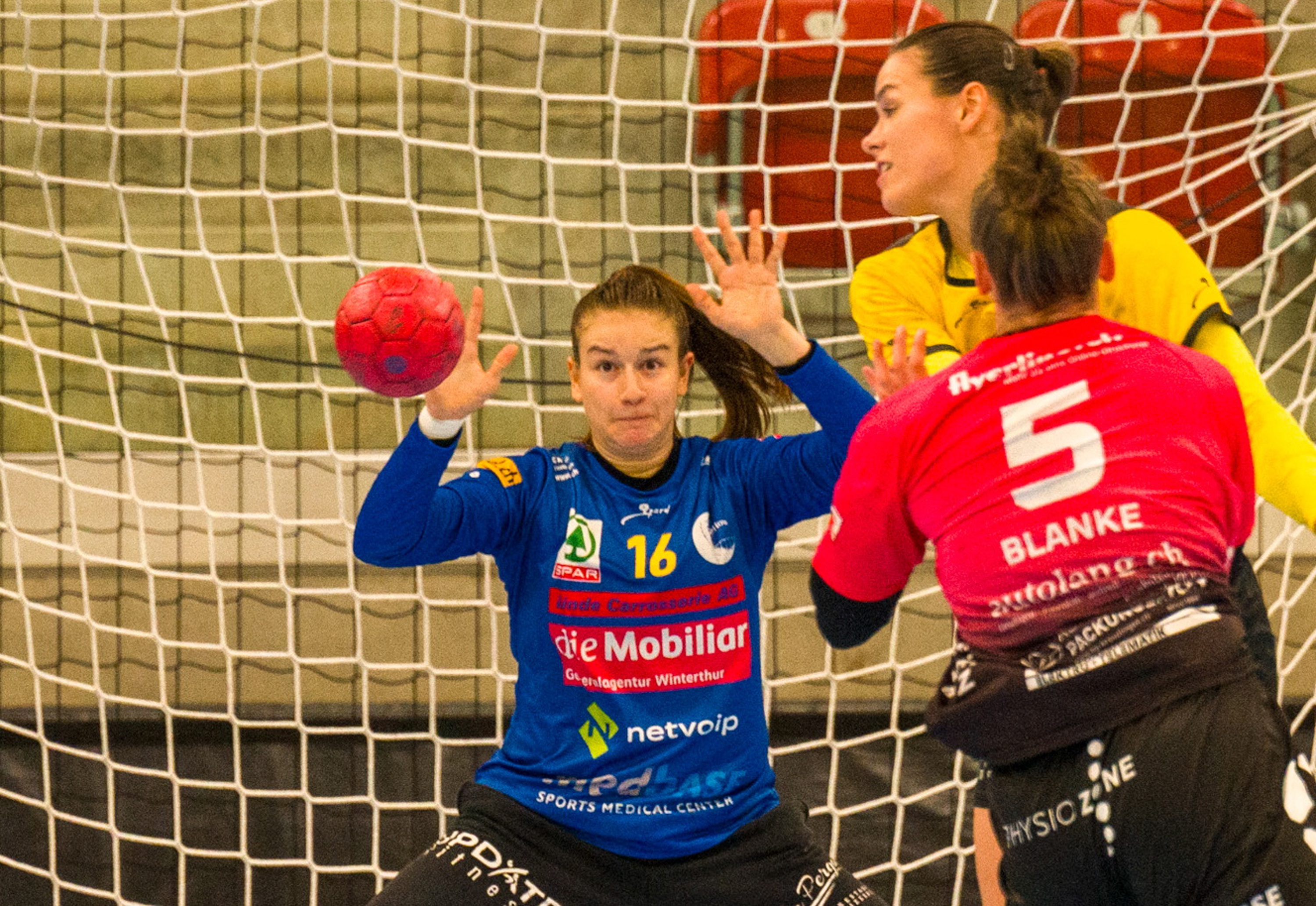 241030 1217 Yellow Kreuzlingen Deuring