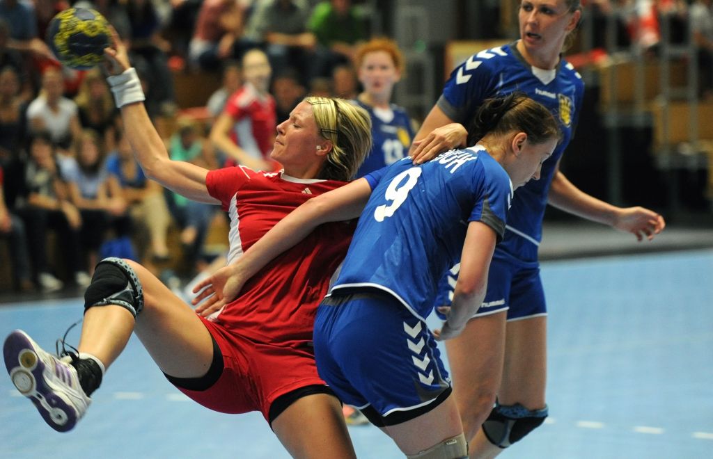 2012-05-31 SUI-UKR - Dinkel Nicole2.JPG