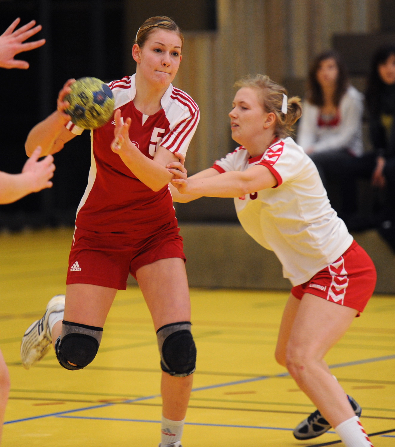 2010-01-23 SUI-POL 30-32 mastercup Frey Lisa 13.JPG