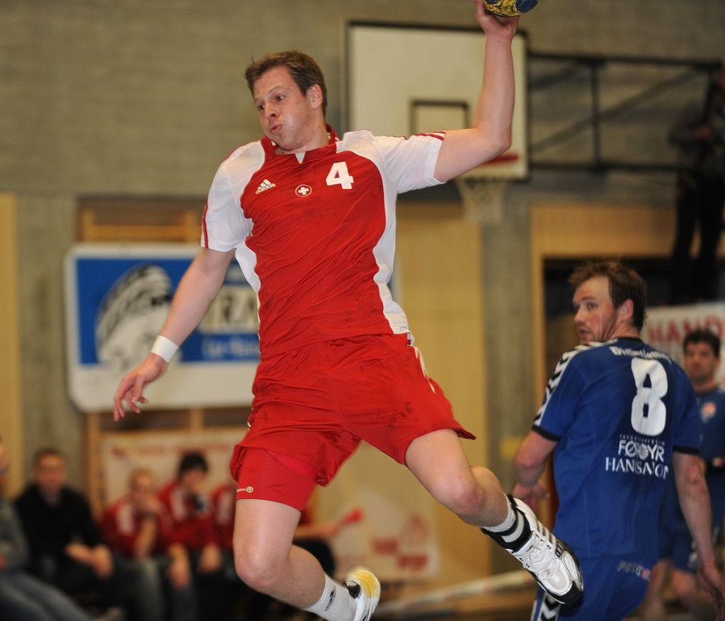 2009-03-21 Männer SUI-FAR 35-21 EM-Quali 10 Kurth Marco.jpg