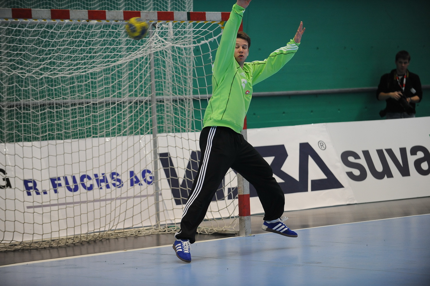 2008-11-26 SUI-SRB EM-Quali 32-32 108 Bringolf.JPG