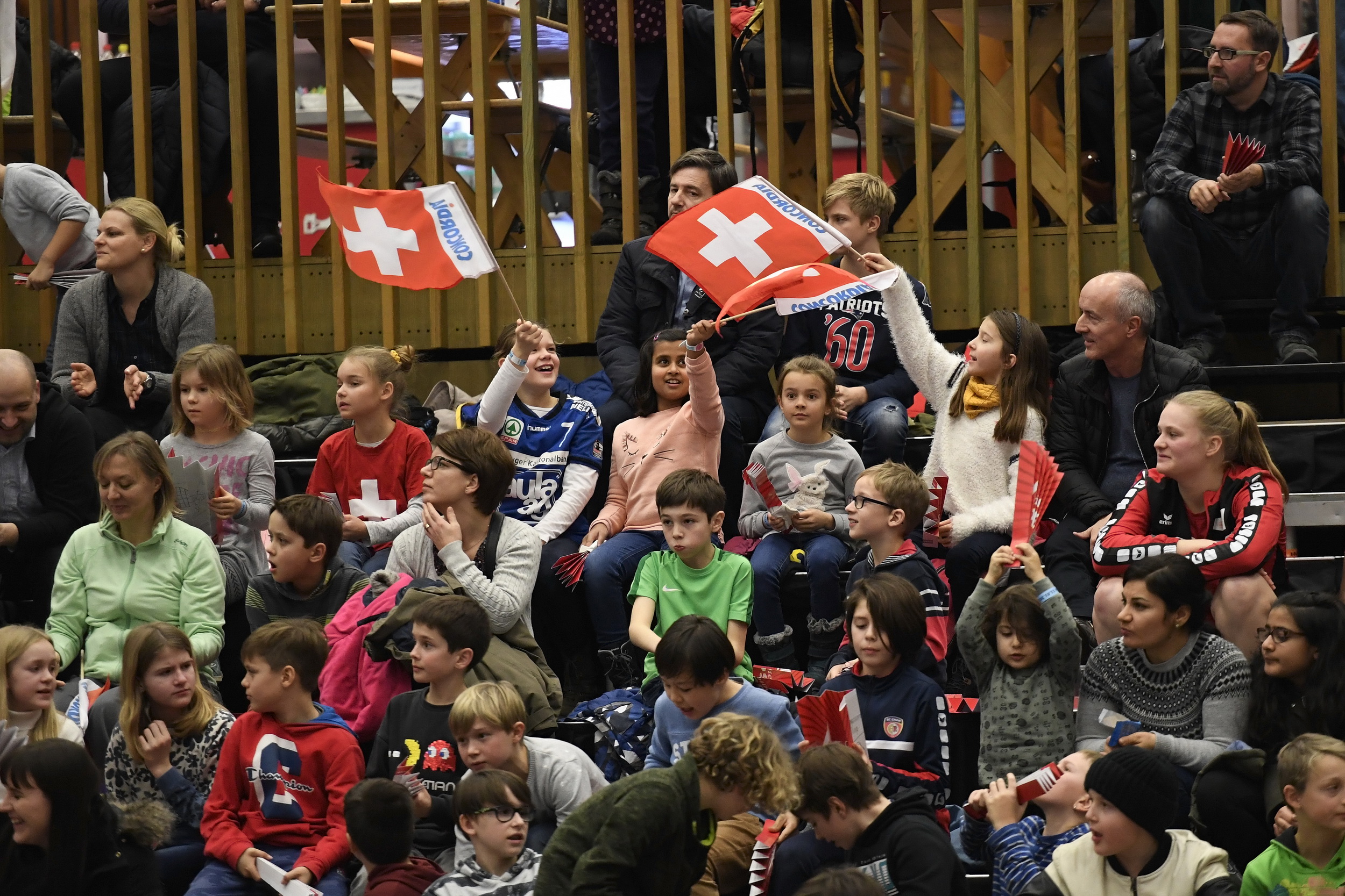 Schweizer Fans am master cup in Zug. (Alexander Wagner)