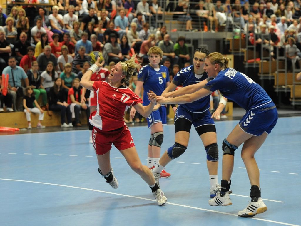 2012-05-31 SUI-UKR - Dinkel Nicole5.JPG