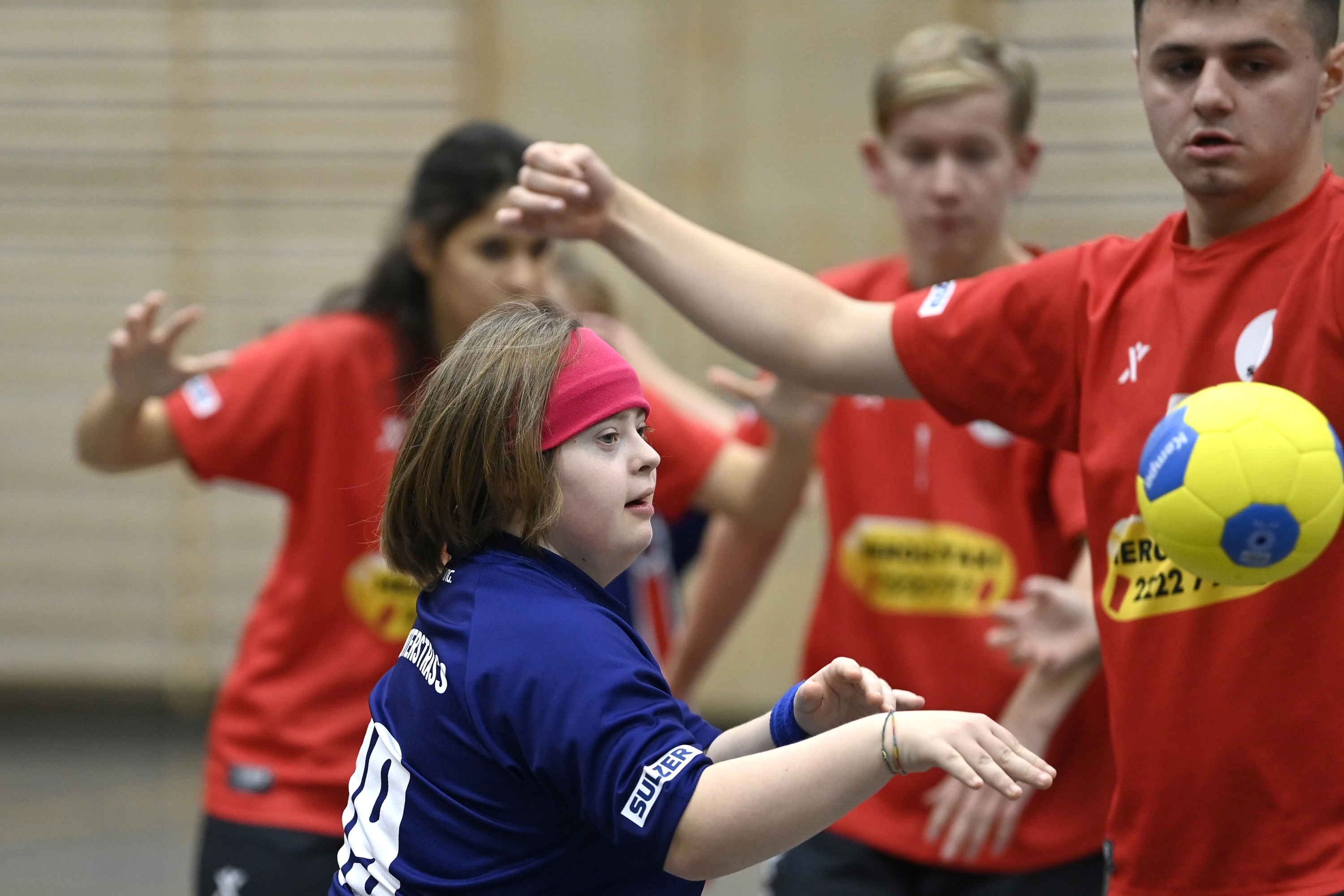 Awa Handtogether1 (11)