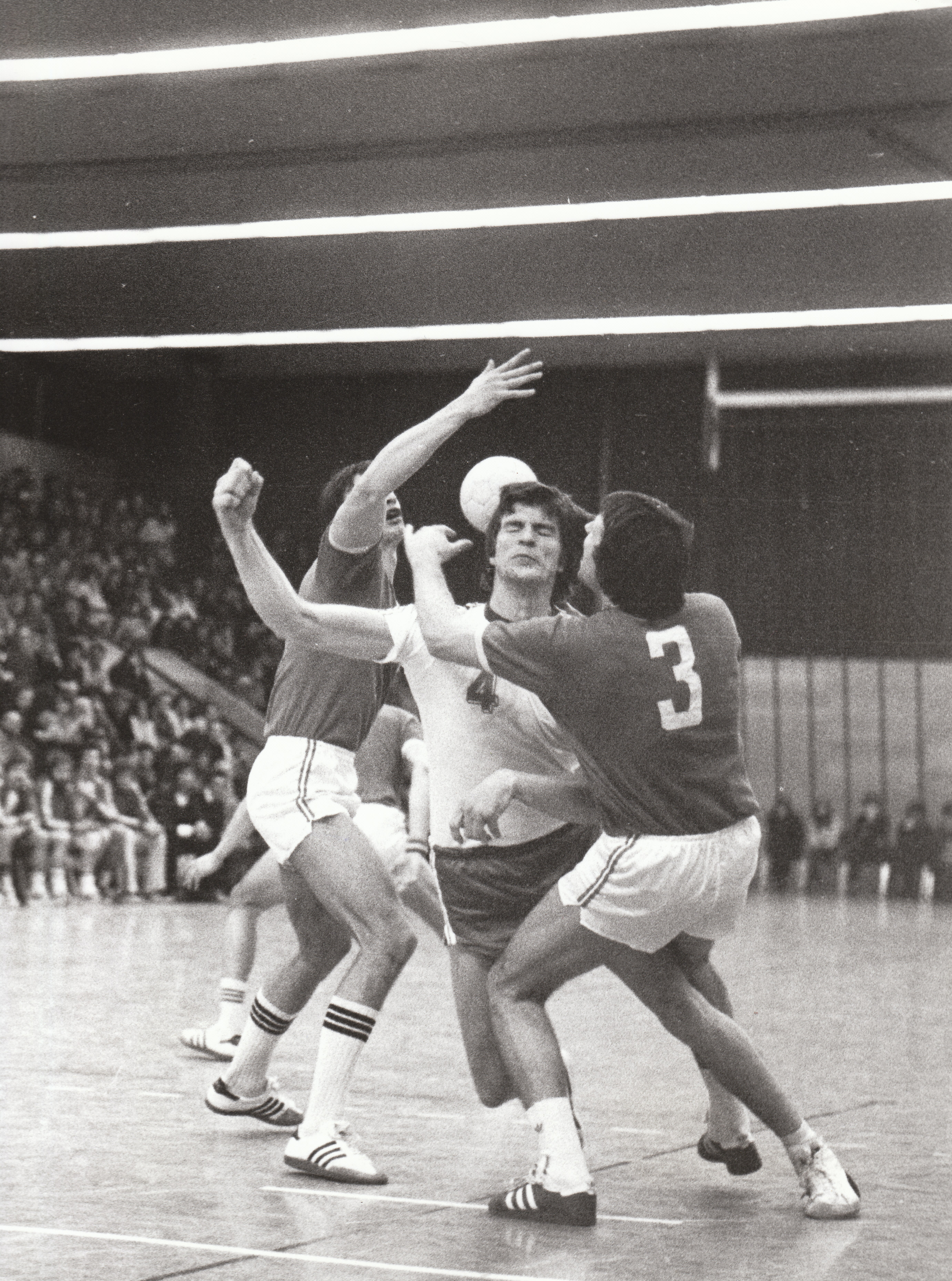 1978-03-18 SUI-POL 25-20 Aarau Schachen - Ueli Nacht 1.jpg