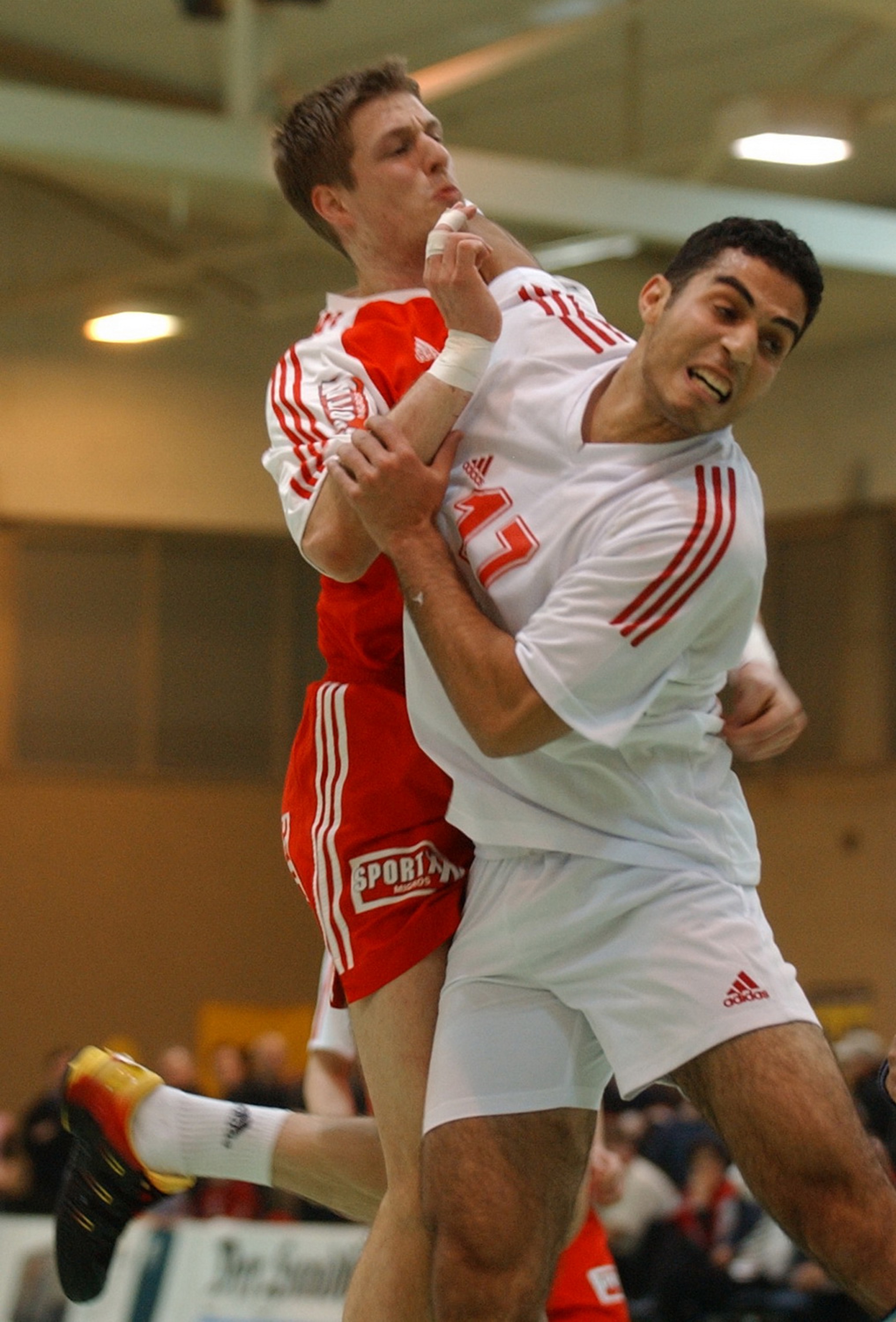 2005-01-02 SUI-EGY 19-23 YC Eulachhalle Schmid Daniel 01.jpg