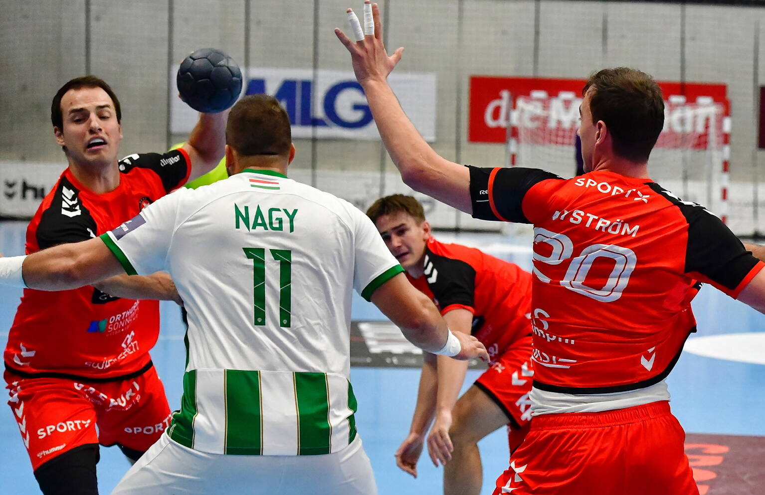 Foto 27.11.23 19 47 47 2560