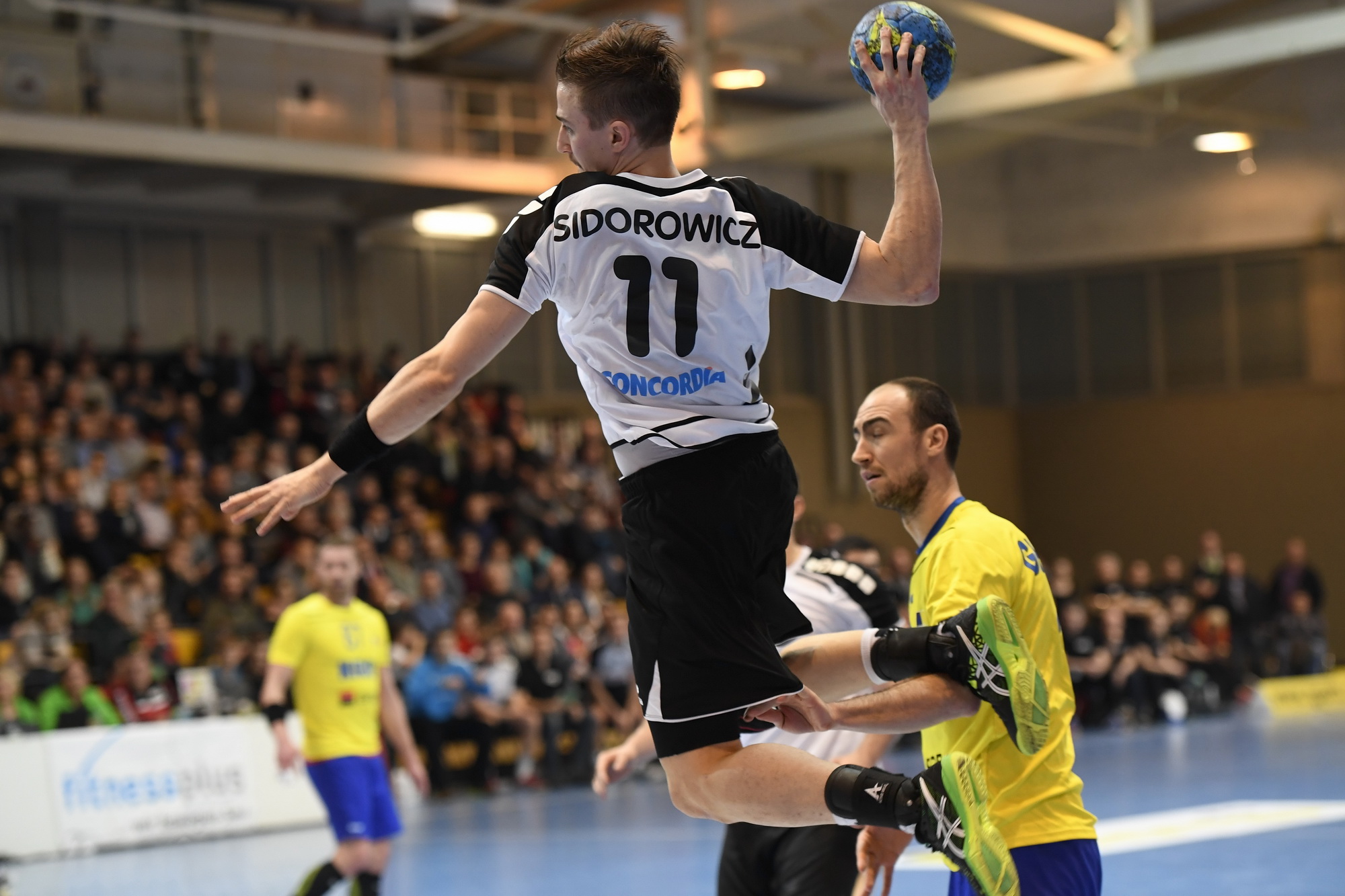 2017-01-07_SUI - ROM_Yellow Cup_Sidorowicz Roman_2.JPG