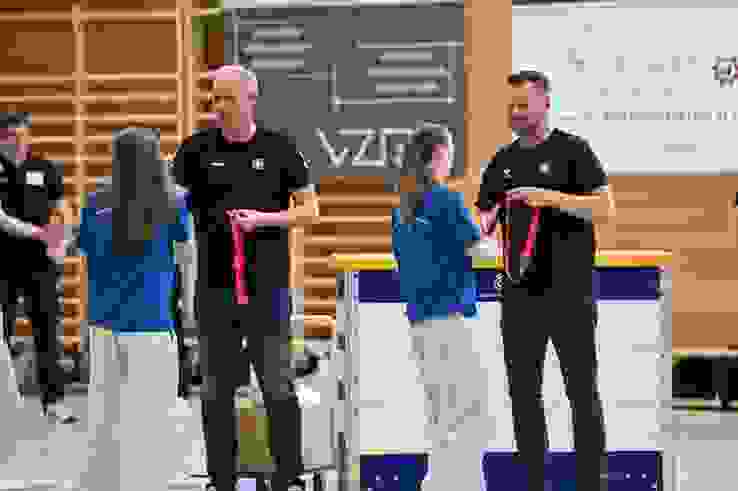 Medaillenübergabe mit Jürgen Fleischmann und Knut Ove Joa Medaillenübergabe mit Jürgen Fleischmann und Knut Ove Joa