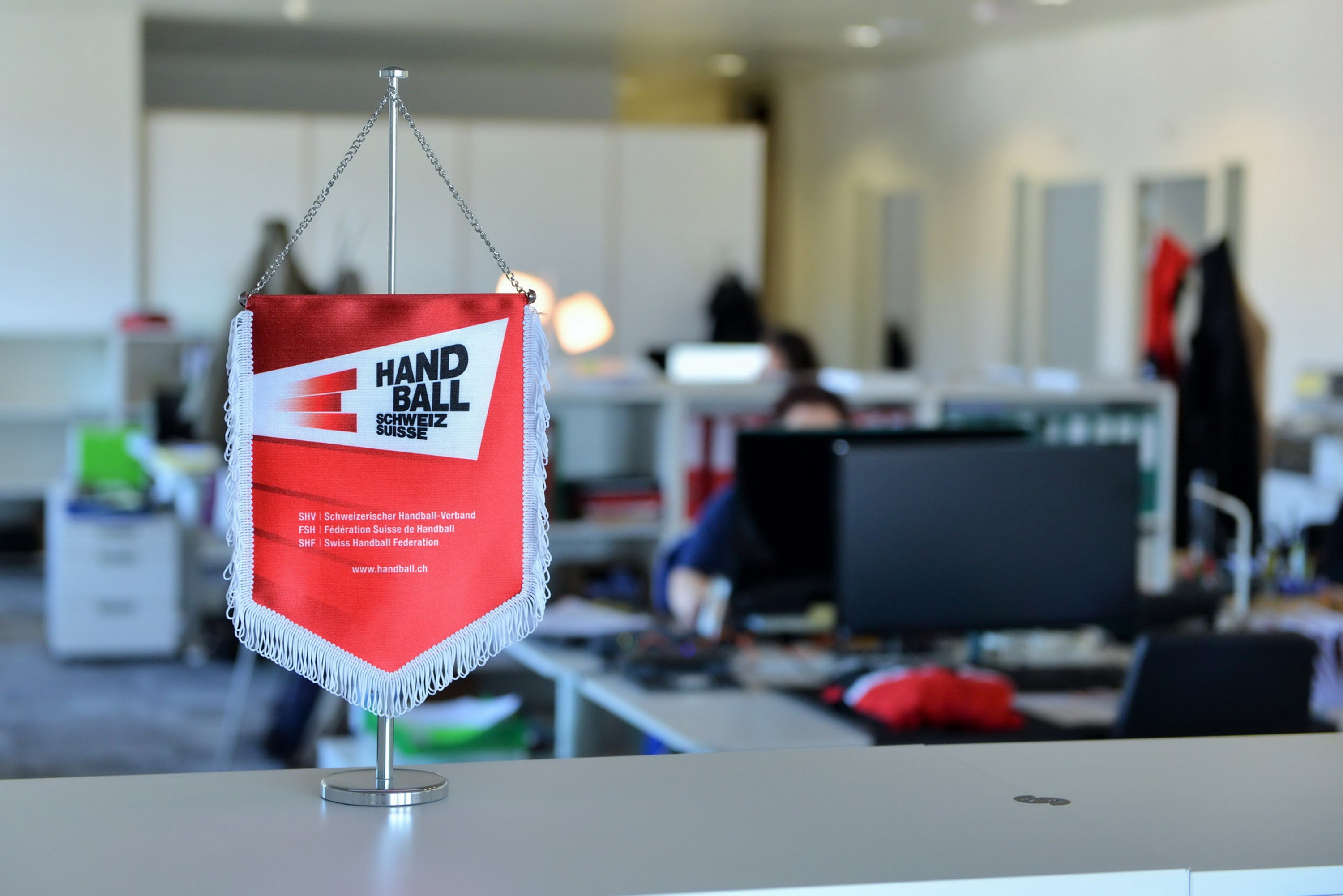 Symbolbild Wimpel Geschäftsstelle (Marco Ellenberger)