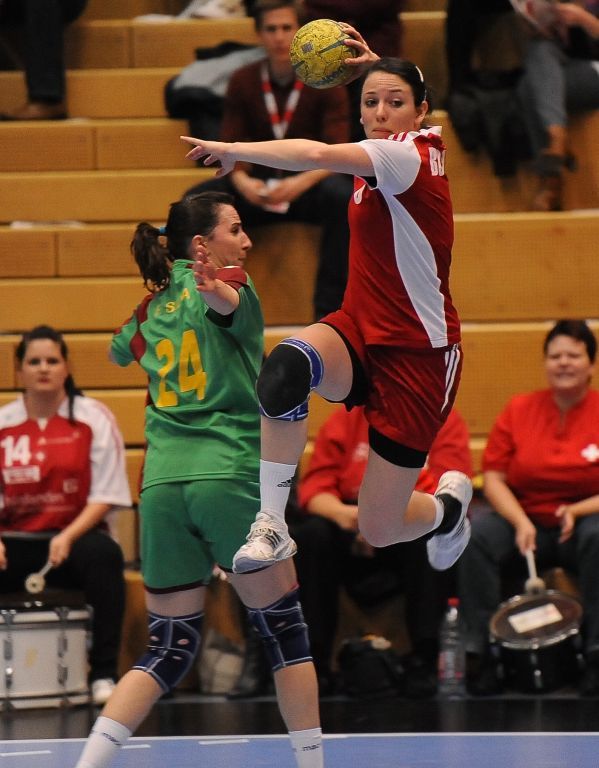 2010-03-31_awa_handFrCHpor_bosshart annick.jpg