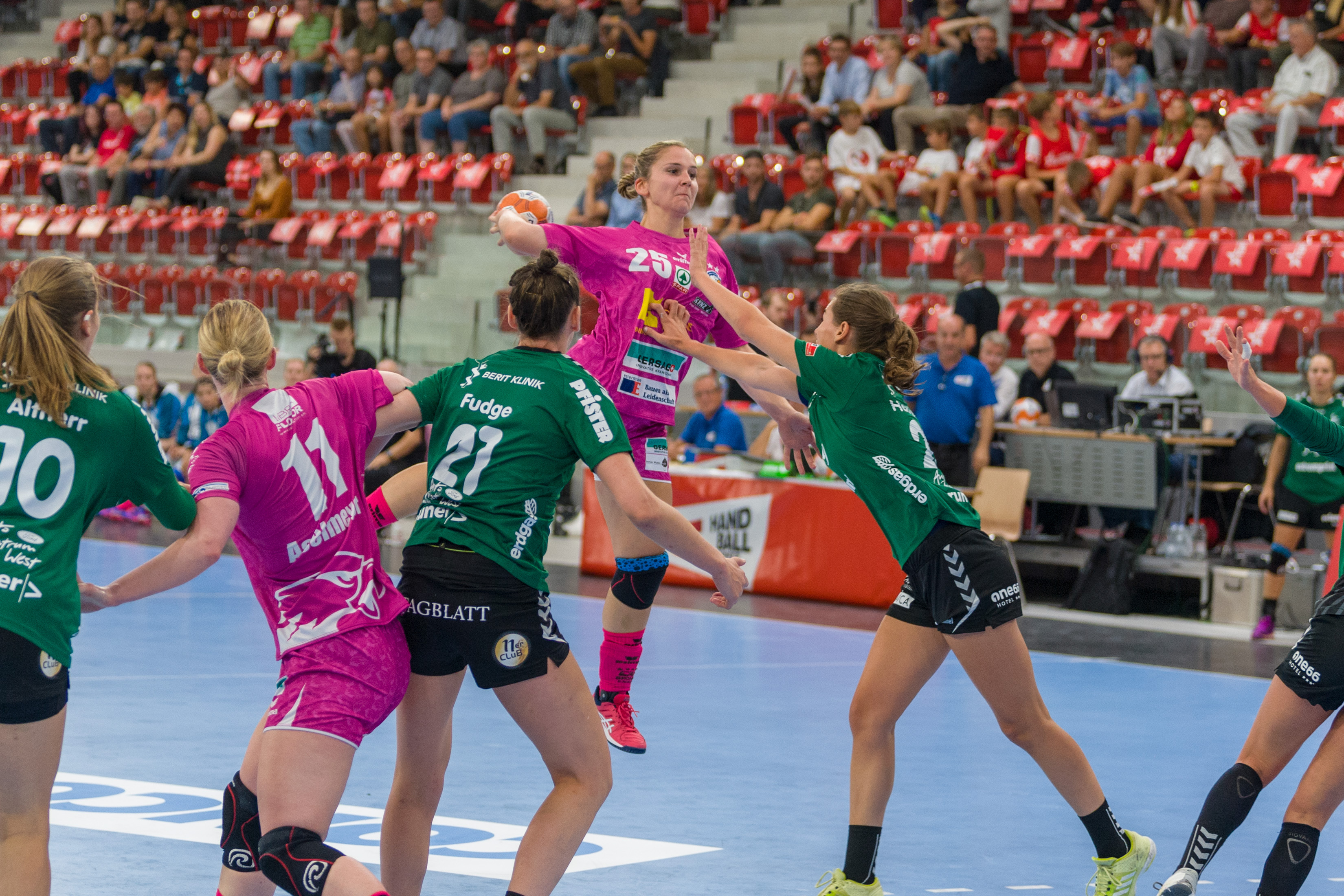 Supercup Frauen 2018 in Winterthur_03.jpg