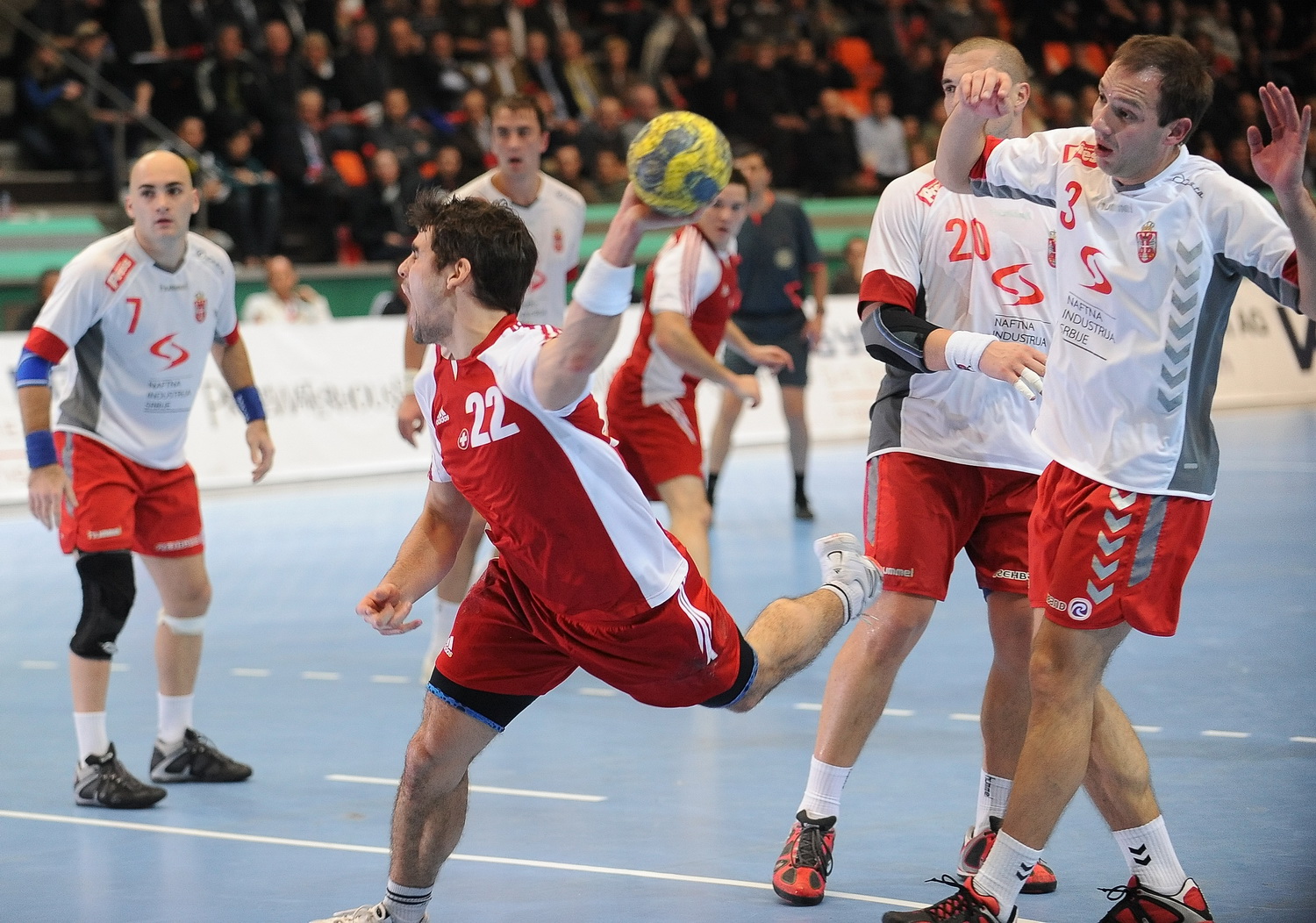 2008-11-26 SUI-SRB EM-Quali 32-32 136 Hüsser Markus.JPG