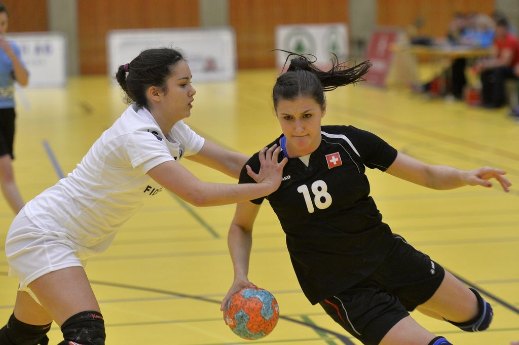 2014-04-19 2014-04-19 U20 SUI-POR 18 Traber Martina.JPG