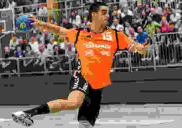 Zarko Sesum beim Torwurf Zarko Sesum beim Torwurf