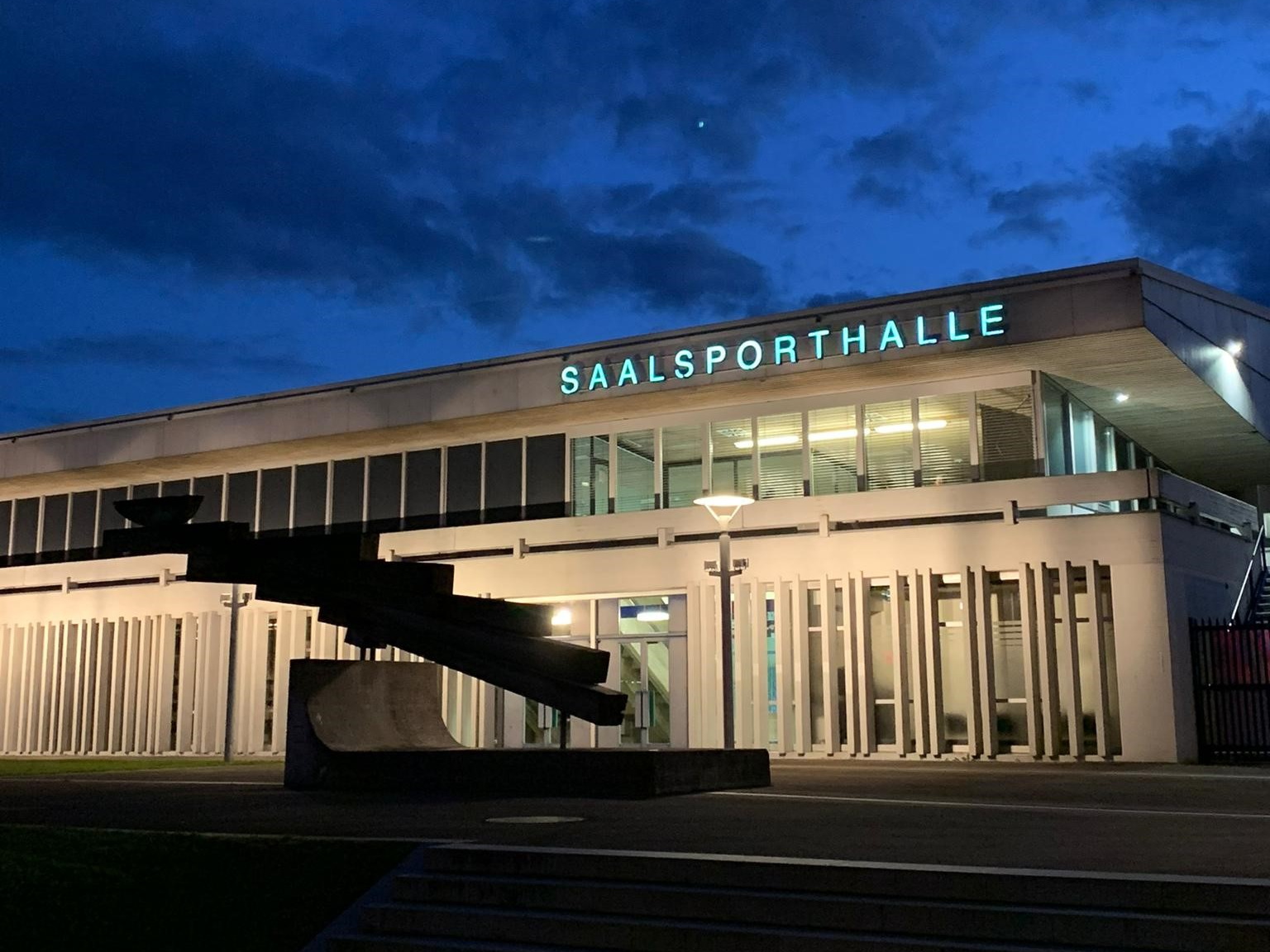 Saalsporthalle