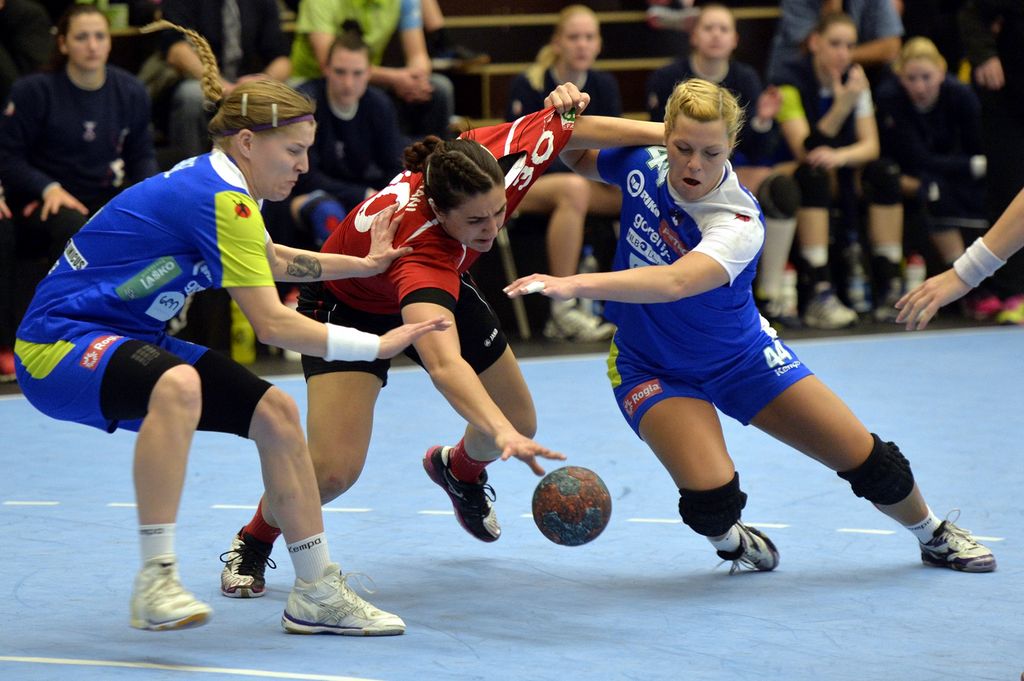 2014-03-27 SUI-SLO - Kashani Flavia.JPG