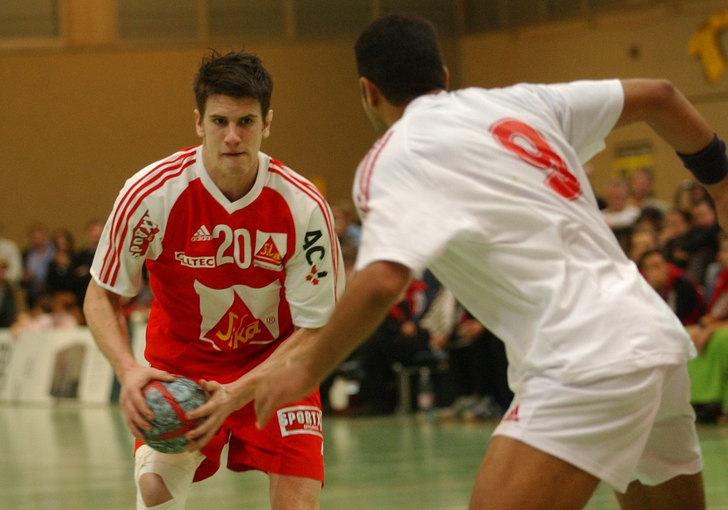 2005-01-02 SUI-EGY 19-23 YC Eulachhalle Schmid 03.jpg