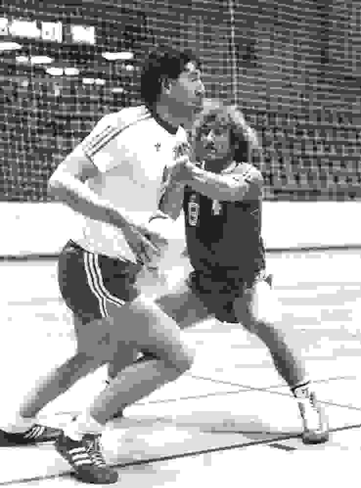1977-02-25 WM-Endrunde SUI-CSSR 16-24 - Hans Huber.jpg