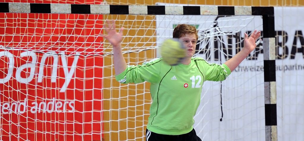 2010-05-11_awa_hand2010CHsloU19_nr12 Simon Kindle.JPG